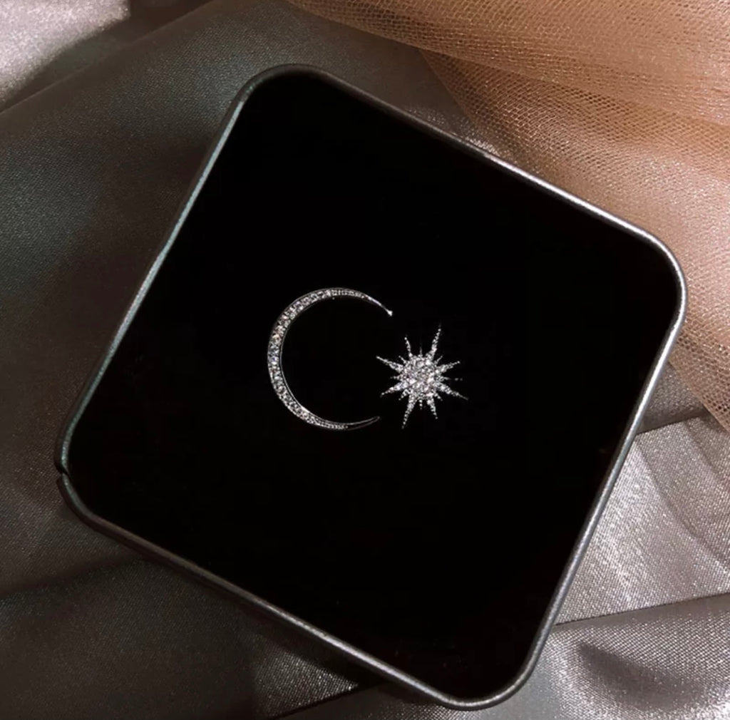Beautiful Sun and Moon Asymmetrical earring for woman