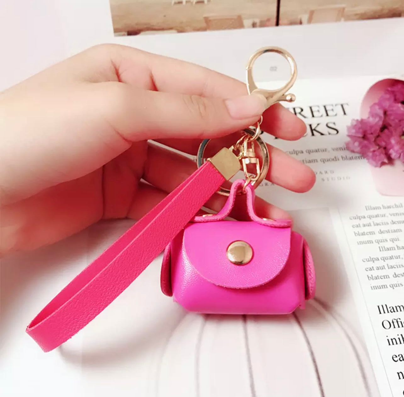 Cute Mini Purse Fashion Creative Keychain for Coins or purse Accessories