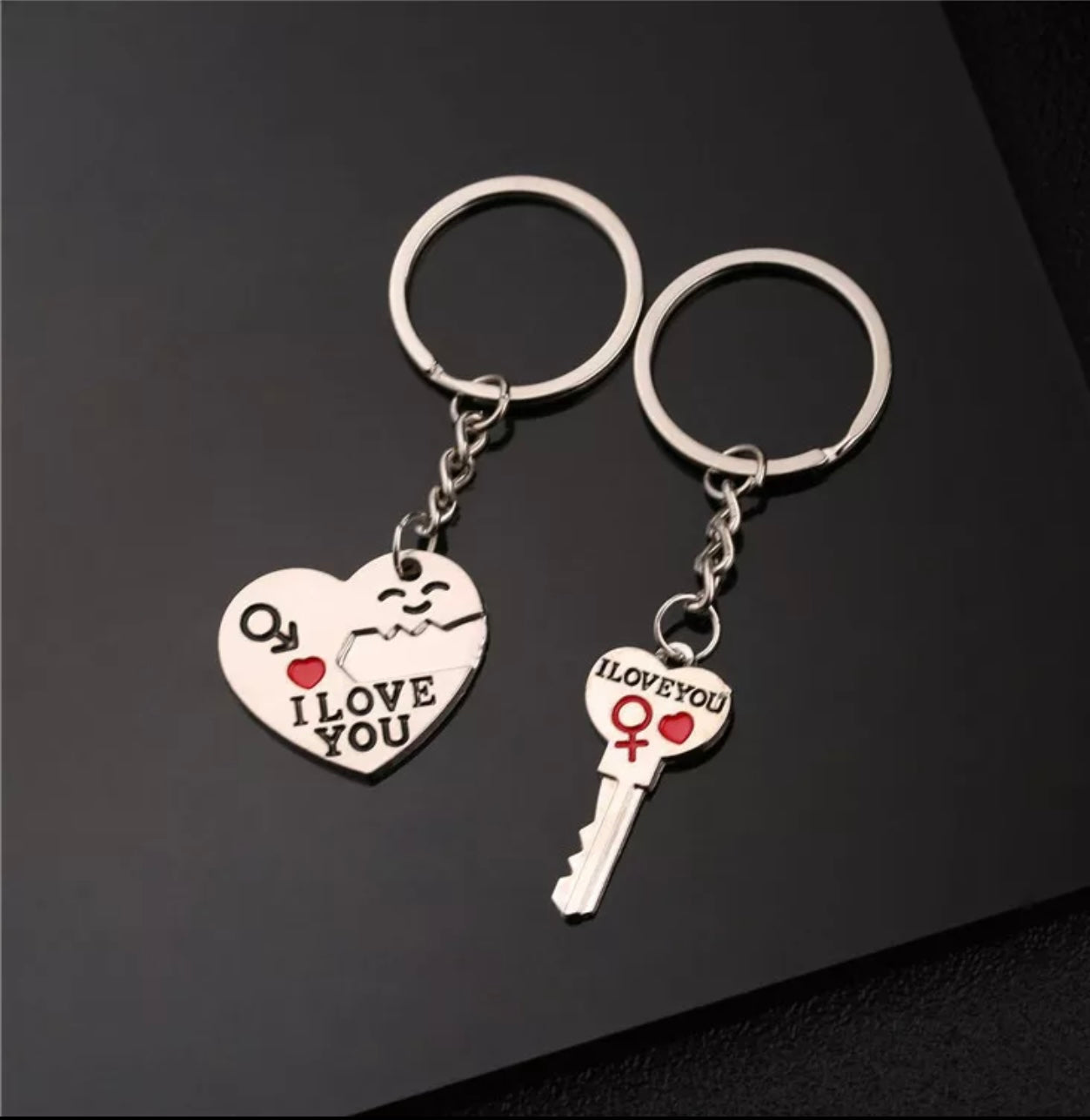 Cute Matching Heart And Key Keychain for Couple