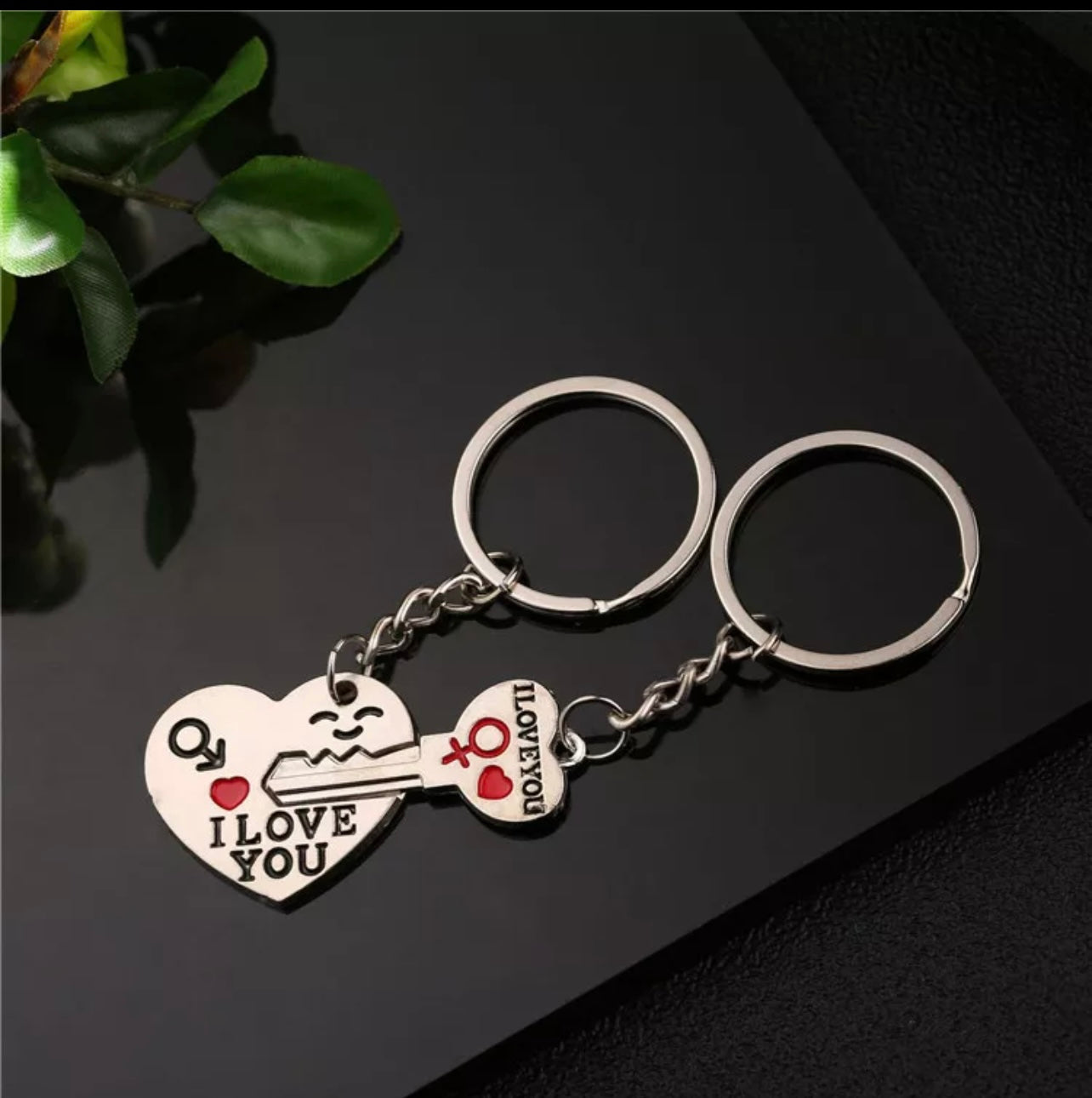 Cute Matching Heart And Key Keychain for Couple
