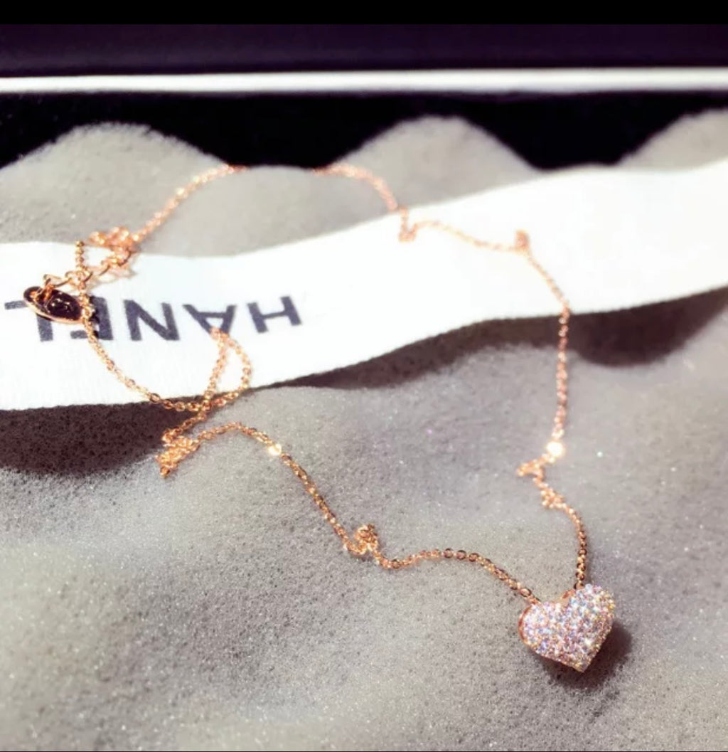 Simple Sparkling Heart Necklace for Woman