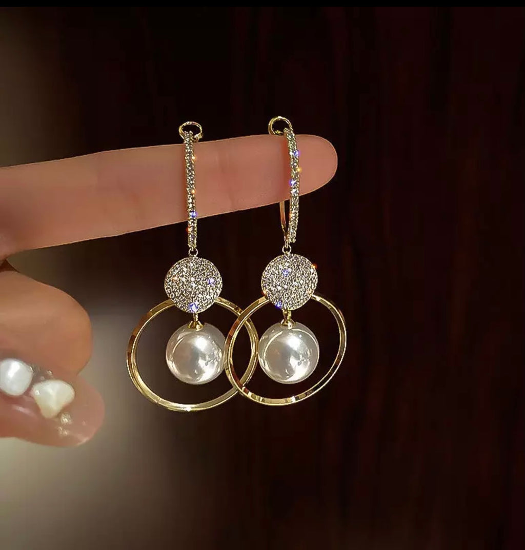 Beautiful Tassel White Pearl with Zircon Earring for Woman