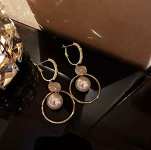 Load image into Gallery viewer, Beautiful Tassel White Pearl with Zircon Earring for Woman
