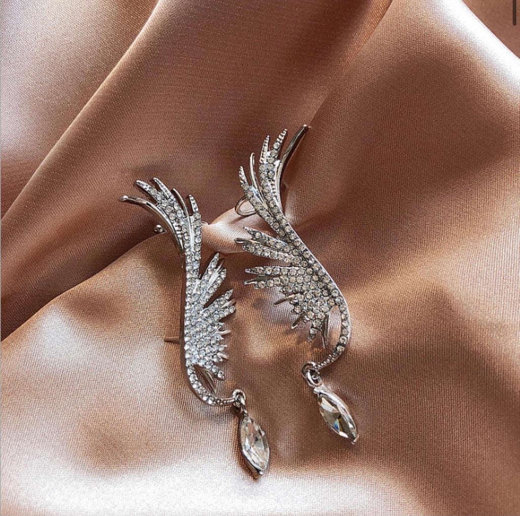 Beautiful Angel Wing Drop Earring with Ear Clip for Woman