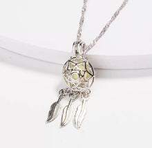 Load image into Gallery viewer, Dream Catcher glow in the dark necklaces
